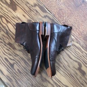 Alder Vibram - Sutro San Francisco Mens Leather Shoes - Men’s size 9